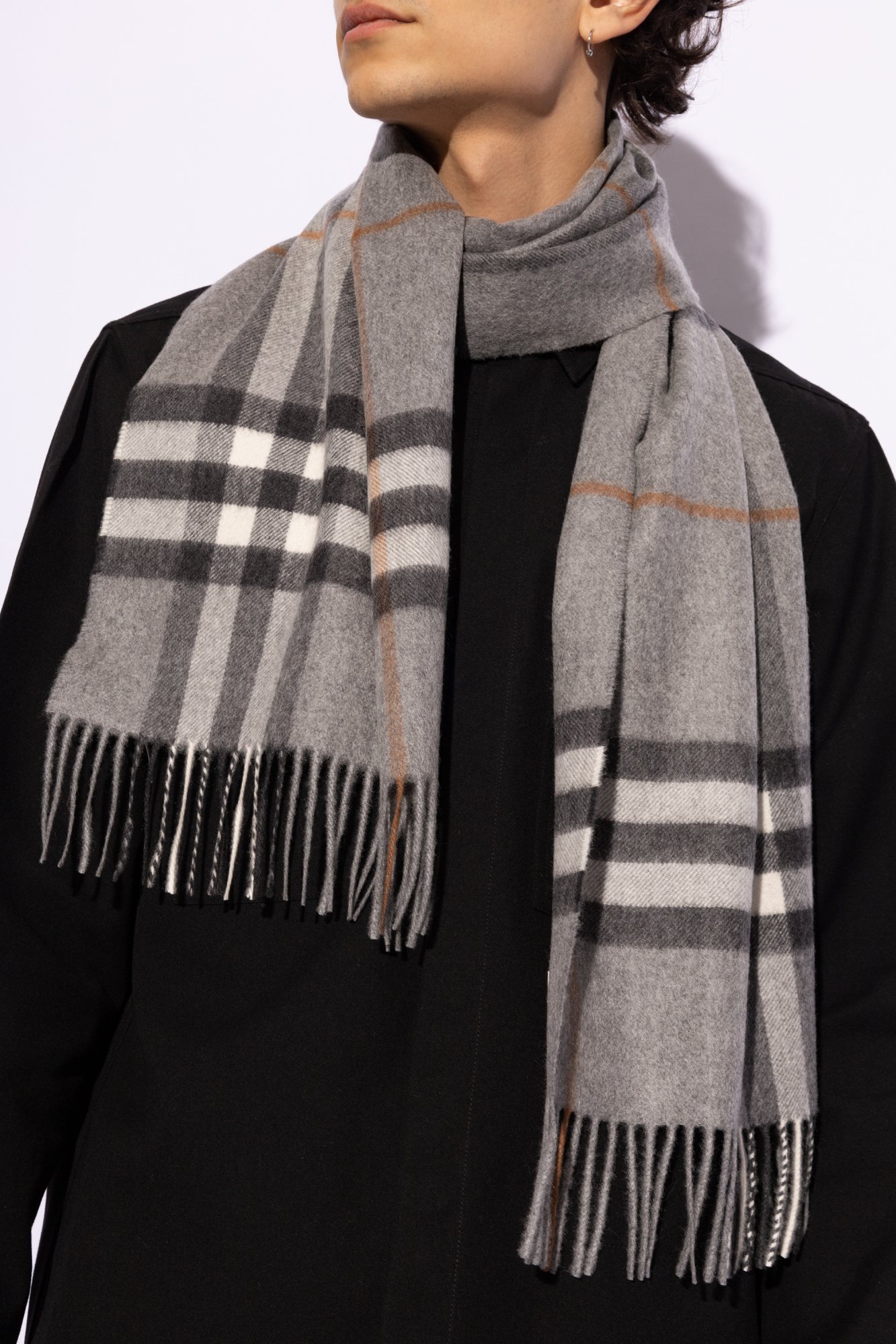 Burberry scarf grey best sale